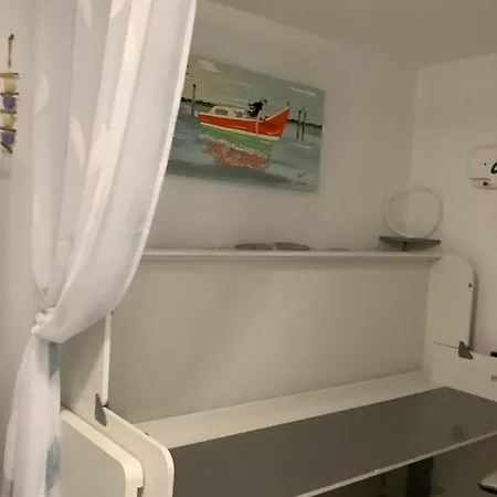 Apartment De La - Sci Champalou 6370 Arcachon